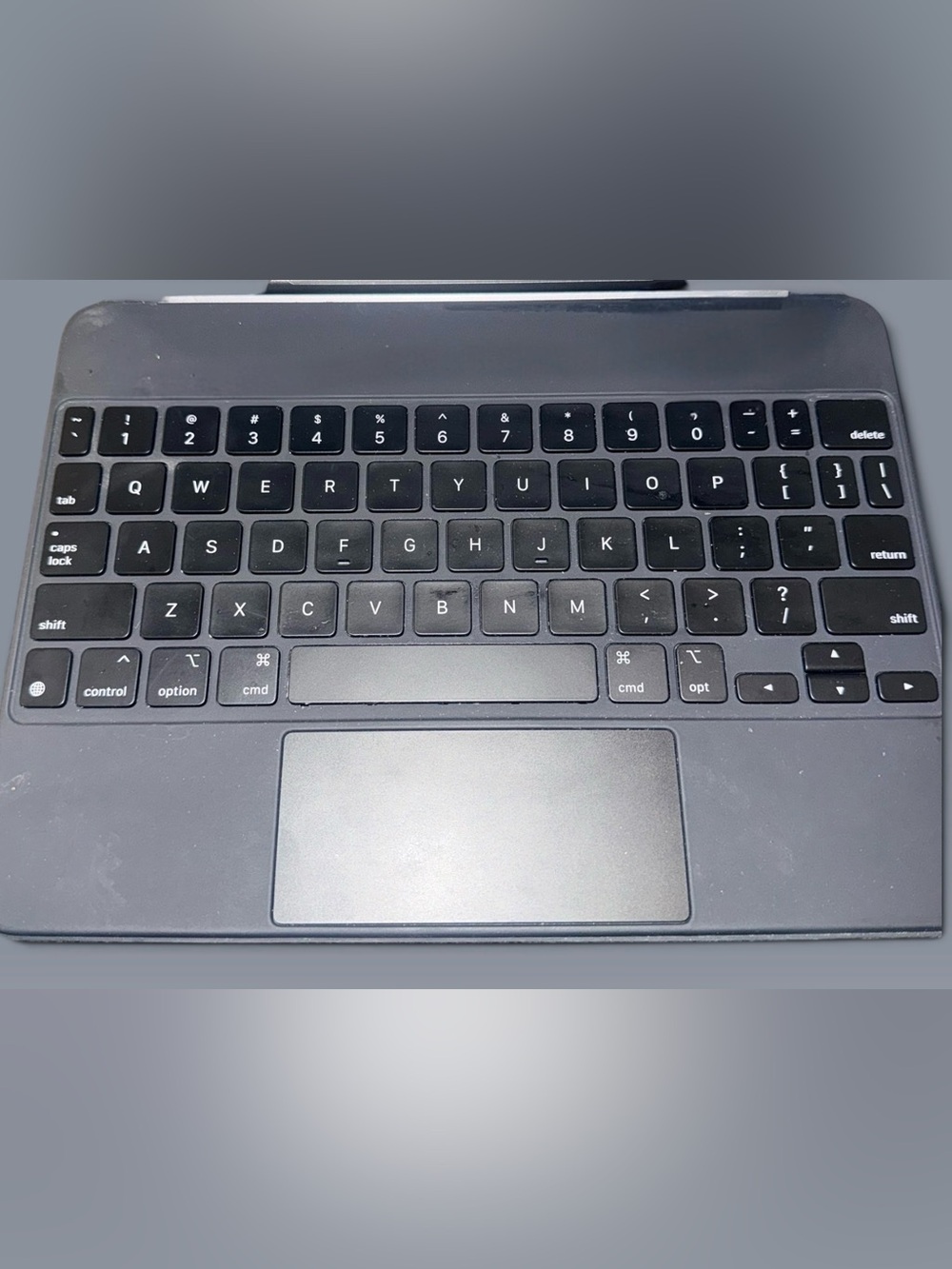 Apple Magic Wireless Keyboard - Picture 2 of 4